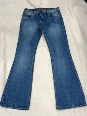 Vintage Mudd Women's - Rare - Y2K Style Low Rise Blue Flare Jeans - Mid Wash